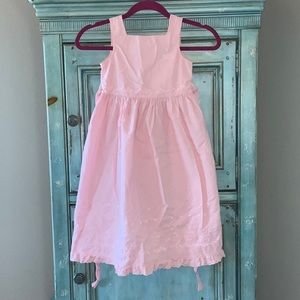 Adorable subtle stitching detail pink dress size 5